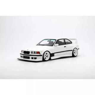 BMW E36 Khyzyl Saleem Alpine White 300 2022 \"Project Cars\" OttO mobile 1:18 Resinemodell (Türen, Motorhaube... nicht zu öffnen!)
